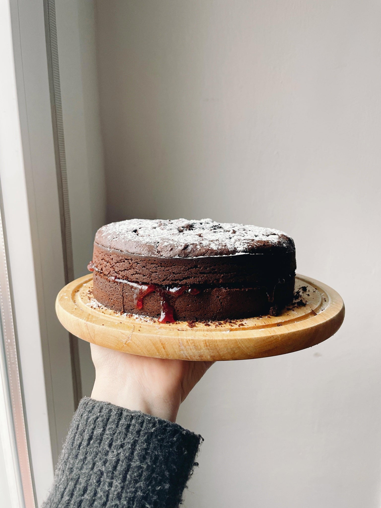 A vegan chocolate cake - Earth & Mama Co.