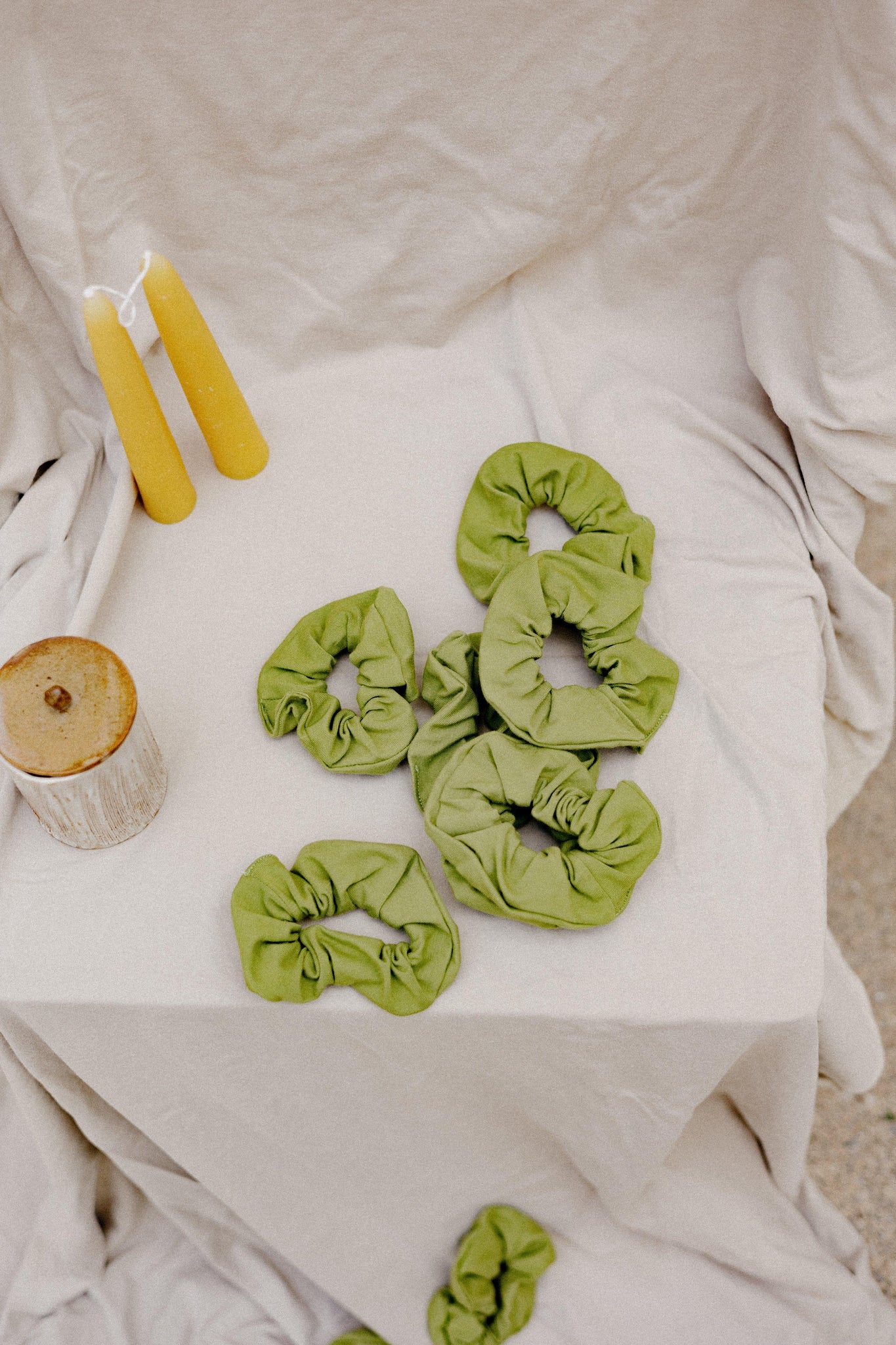 ORGANIC COTTON SCRUNCHIES - Earth & Mama Co.